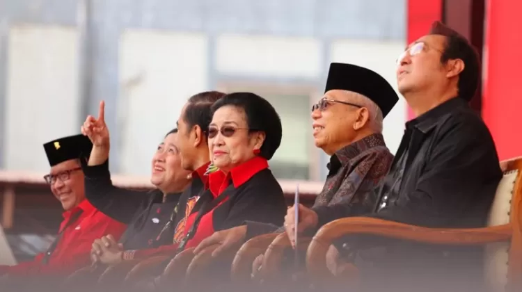 Ade Armando Beberkan Alasan Megawati Maju Mundur Ajukan Ganjar Pranowo