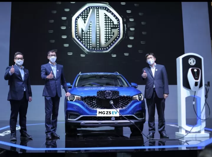 Morris Garages Hadirkan Mobil Listrik Pertama Mg Zs Ev Di Iims Hybrid