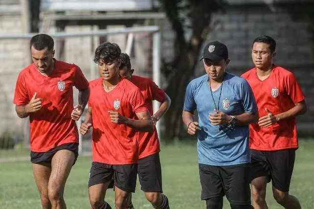 Masuki Bulan Puasa Pelatih Ubah Pola Latihan Bali United Bali Express