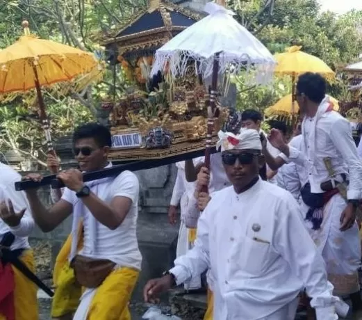 Pawai Pkb Bangli Suguhkan Ritual Melasti Bali Express