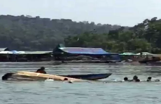 Perahu Wisata Terbalik Enam Tewas Dan Tiga Hilang Di Kedungombo Jawa Pos