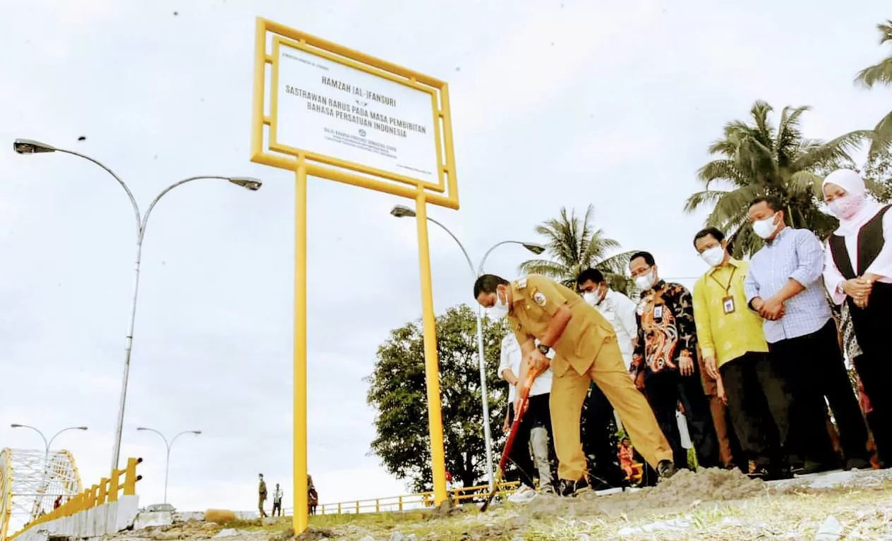 Bupati Tapteng Resmikan Papan Cerita Hamzah Al Fansuri Metro Daily