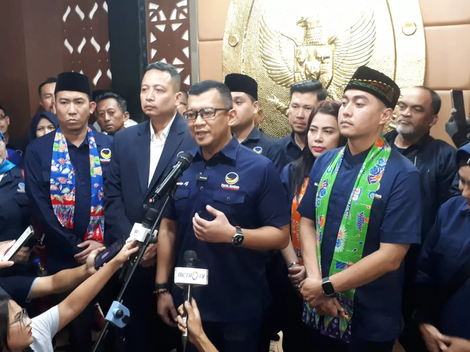 Nasdem Daftarkan Bacaleg Dki Ke Kpud Massa Tampilkan Budaya Betawi