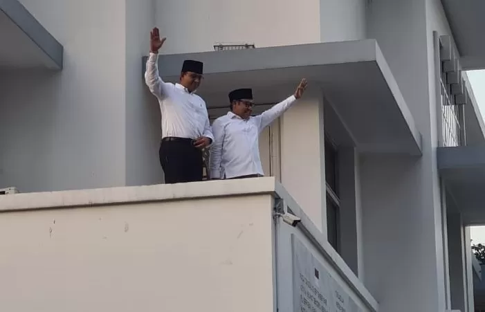 Anies Cak Imin Sambangi Kantor Dpp Pks Turun Dari Mobil Yang Sama