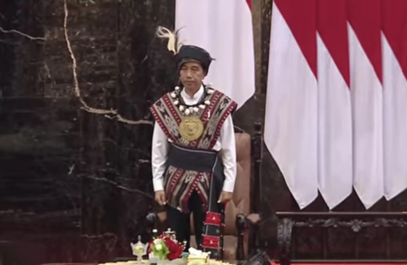 Fakta Fakta Baju Adat Tanimbar Maluku Yang Dipakai Presiden Jokowi