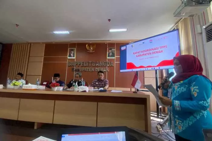 Dinpermades Gelar Rakor Tim Percepatan Penanganan Stunting Radar Semarang