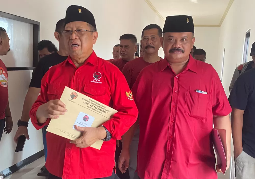 Ambil Formulir Pendaftaran Maryoto Didik Optimis Dapat Rekom PDI