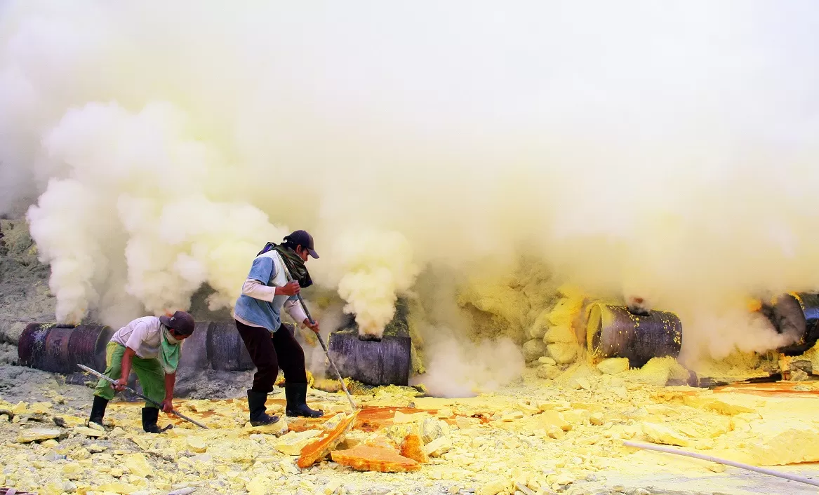 Pendakian Kawah Ijen Ditutup Sementara Ada Apa Radar Jember