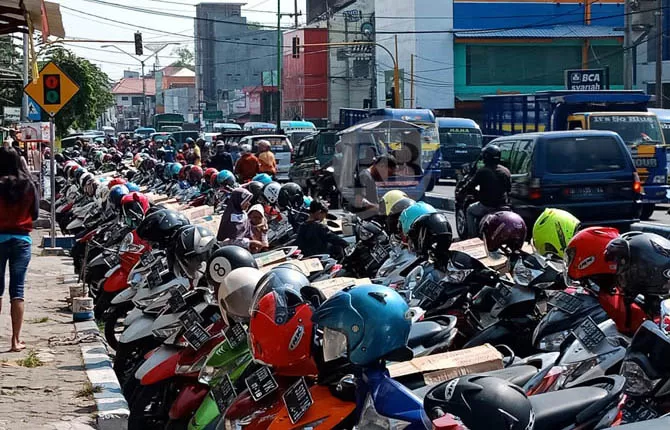 Target Retribusi Parkir Tepi Jalan Cuma Ditarget Naik Sejuta Rupiah