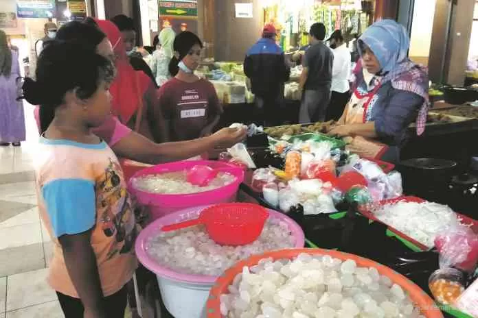 Banyak Diburu Saat Ramadan Harga Kolang Kaling Melambung Radar Semarang