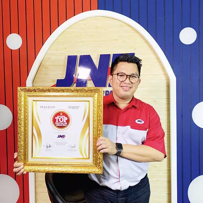 Jne Hattrick Raih Penghargaan Indonesia Top Digital Pr Award Riau Pos