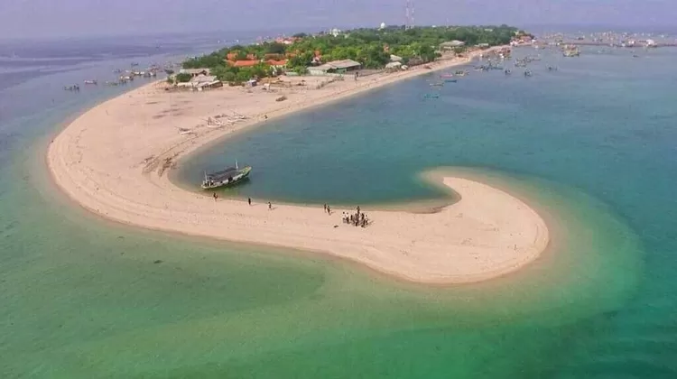 Keindahan Dasar Laut Pulau Gili Ketapang Probolinggo Jawa Timur