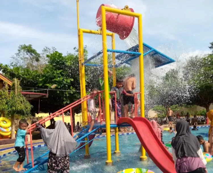 Tiga Tempat Wisata Kolam Renang Di Rimbo Bujang Tebo Ini Ramai