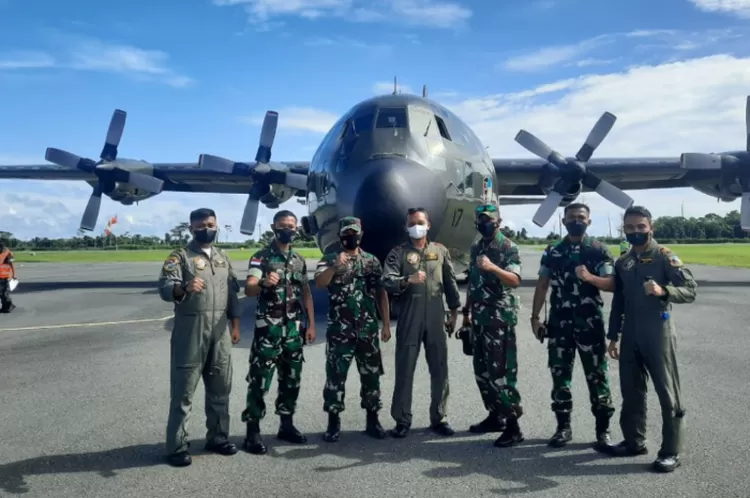 C Hercules Tni Au Akan Terbang Ke Palestina Pesawat Angkut Berat