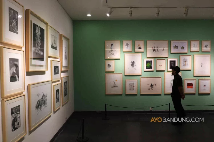 Foto Pameran Restrospektif Goenawan Mohamad Di Lawangwangi Creative