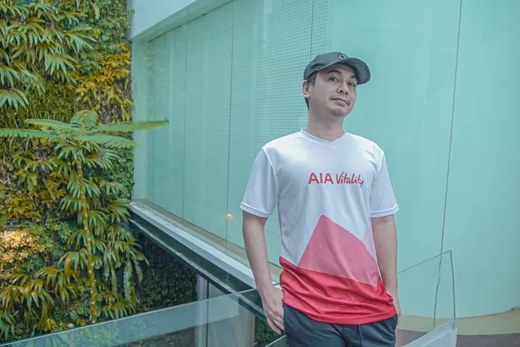 Biodata Raditya Dika Lengkap Dengan Umur Agama Dan Instagram Profil Komika Yang Juga Suami