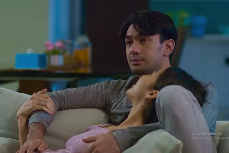 Biodata Pemeran Web Series Layangan Putus Yang Dibintangi Reza Rahadian Putri Marino Dan Anya