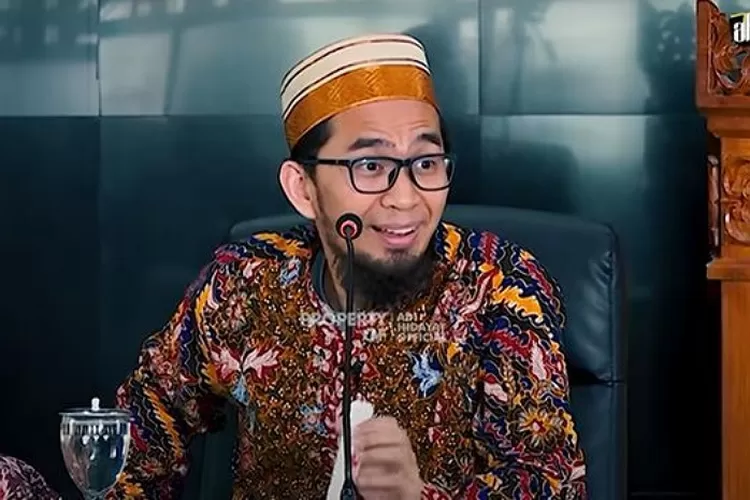 Rahasia Keistimewaan Lailatul Qadar Ustaz Adi Hidyat Kalau Orang