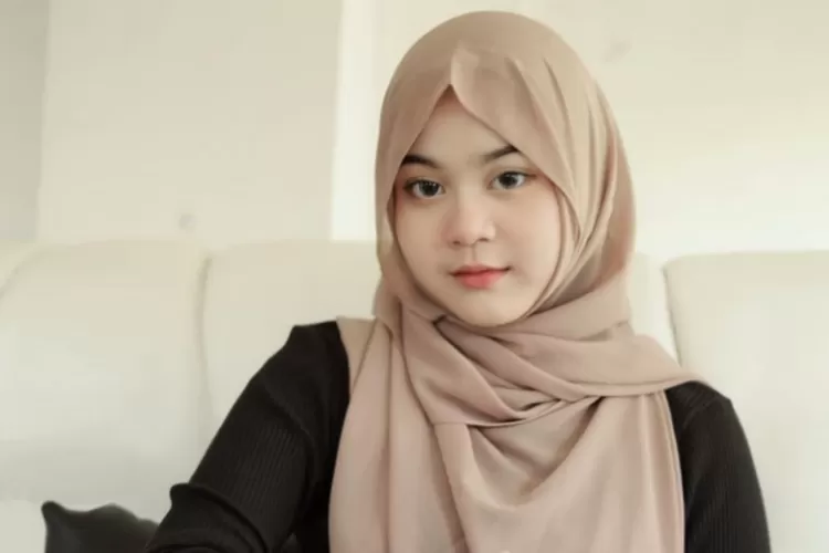 Profil Dan Biodata Una Tiktok Lengkap Agama Instagram Dan Pacar Unews Hot Sex Picture