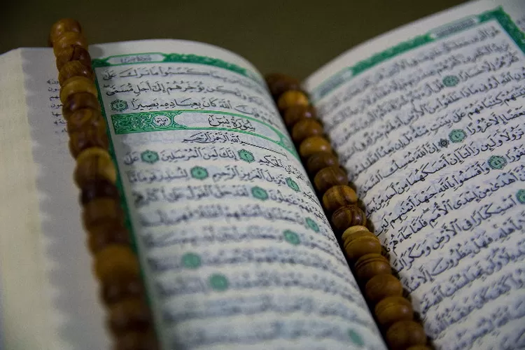 Surat Al Ikhlas Lengkap Disertai Tulisan Arab Latin Dan Terjemahan