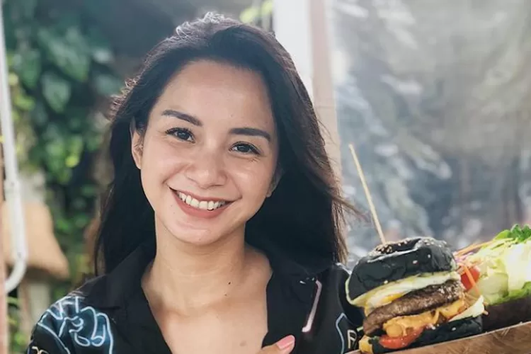 Profil Dan Biodata Kirana Larasati Artis Cantik Asal Jakarta Lengkap Agama Umur Zodiak Hingga