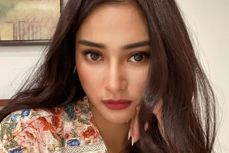 Profil Dan Biodata Devina Kirana Aktris Cantik Yang Ramai Dituding Sebagai Selingkuhan Rizky