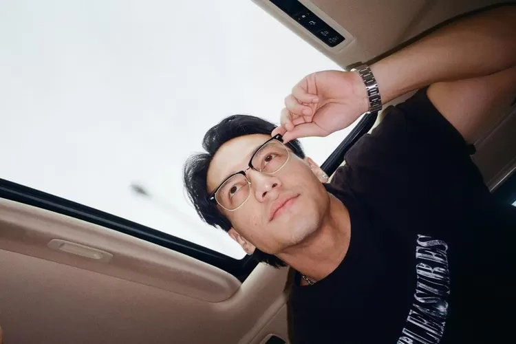 Biodata Jefri Nichol Aktor Kelahiran Profil Agama Pendidikan Instagram Usia Karir Dan