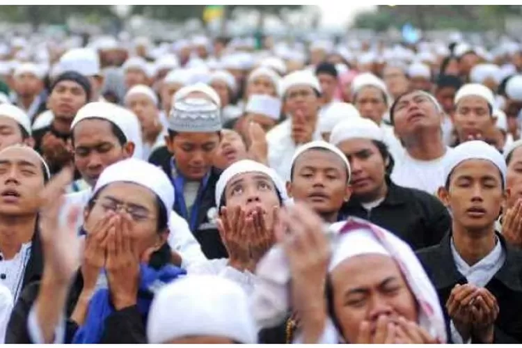 Lirik Sholawat Sholli Wasalimda Versi Jawa Mengingatkan Agar Rajin Salat Jurnal Metropolitan