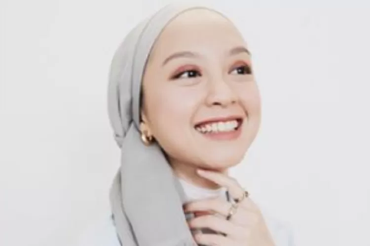 Profil Dan Biodata Gita Savitri Youtuber Yang Disebut Punya Wajah Mirip Kim Ji Won Warna Nusa