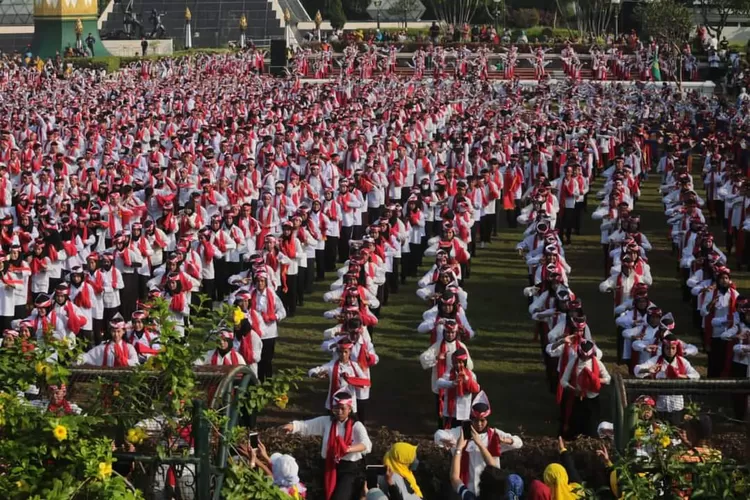 Tari Remo Massal Di Surabaya Pecahkan Rekor Muri Yang Dimilik Kabupaten