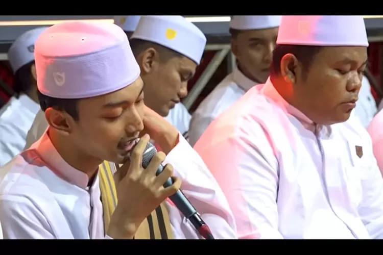 Inilah Lirik Lagu Ikan Dalam Kolam Versi Sholawat Syubbanul Muslimin