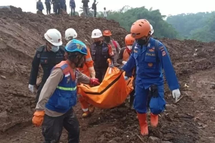 Setelah Hari Terkubur Dua Jenazah Kembali Ditemukan Dari Longsoran