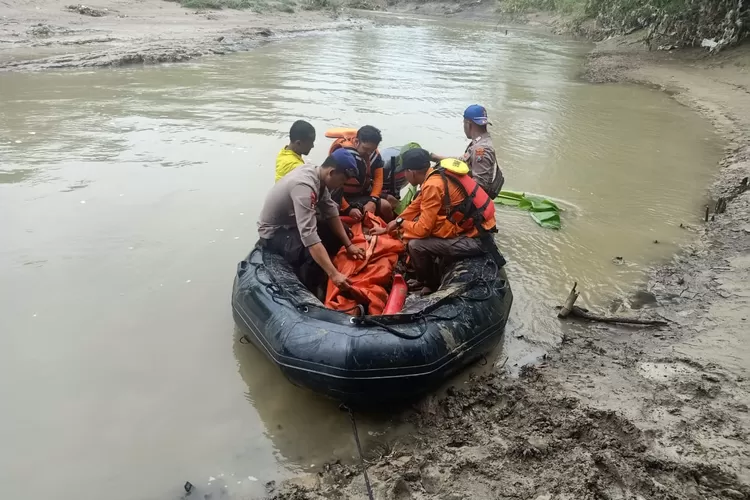 Jasad Pria Jombang Yang Hilang Tenggelam Saat Selamatkan Adiknya