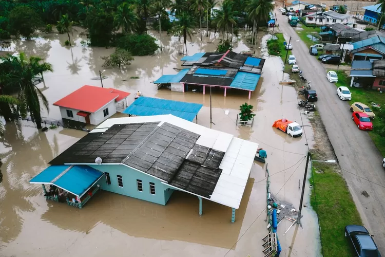 Banjir Bandang Terjang Sejumlah Kecamatan Di Lahat Sumatera Selatan