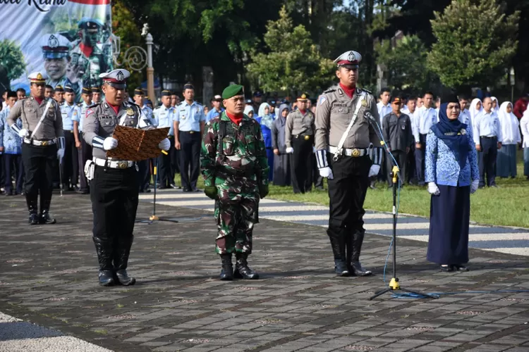 Mohon Maaf Pns Tni Dan Polri Ini Tak Bisa Terima Thr Karena