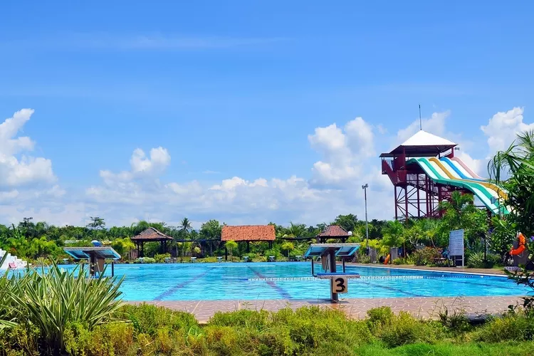 Rekomendasi Wisata Kolam Renang Di Lumajang Yang Menyegarkan Cocok