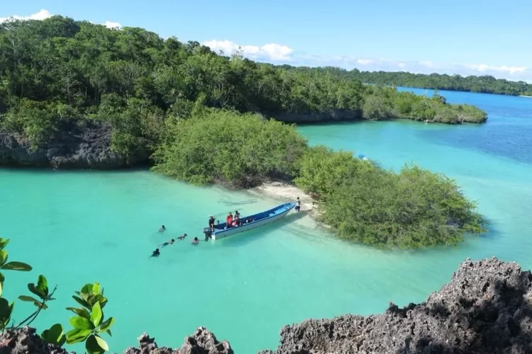 Pesona Pulau Bair Maluku Nggak Kalah Cantik Dari Raja Ampat Jurnal