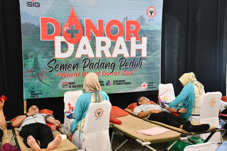 Gelar Donor Darah PT Semen Padang Serahkan 284 Kantong Darah Ke PMI