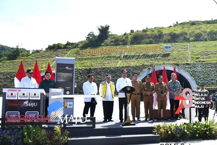 Dibangun 12 Tahun Lamanya Jalan Tol Cisumdawu Memiliki Terowongan