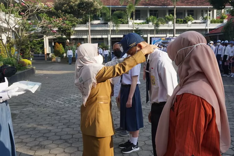 Dimulai Hari Ini Siswa Di Berbagai Jenjang Ikuti Masa Pengenalan