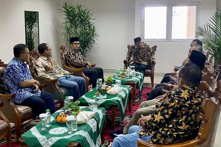 Prof Haedar Nashir Bertemu Ikatan Mahasiswa Muhammadiyah Minta Fokal