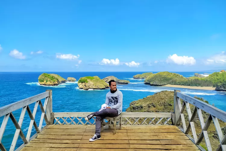 Wisata Terbaru Langsung Viral Osana Beach Pacitan Keindahan Baru Di