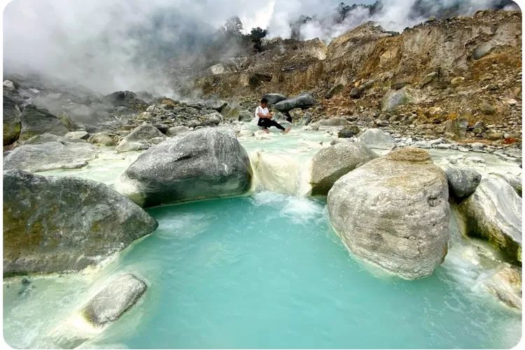 Menyusuri Keajaiban Kawah Ratu Di Taman Nasional Gunung Halimun Salak