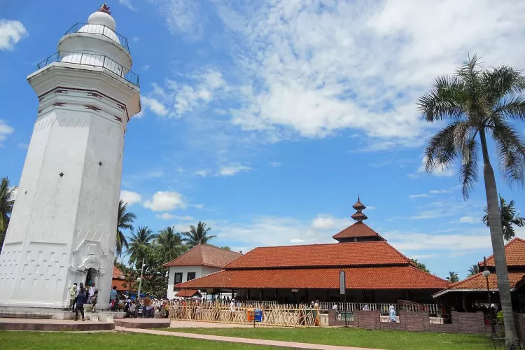 Ini 8 Masjid Tertua Di Pulau Jawa Semuanya Sudah Berusia Ratusan Tahun