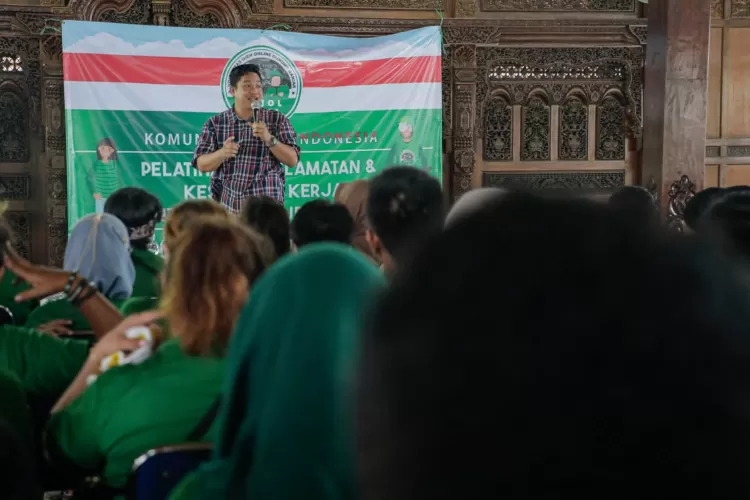 Kajol Dukung Ganjar Bekali Driver Ojol Pelatihan Keselamatan Dan