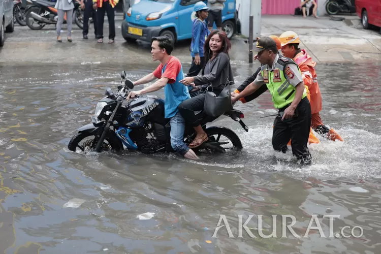 Sejumlah Titik Genangan Di Jakarta Akibat Hujan Deras Akurat