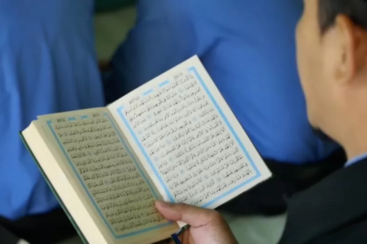 Arti Dan Keutamaan Surat Al Kafirun Ayat Sampai Salah Satunya Hot Sex