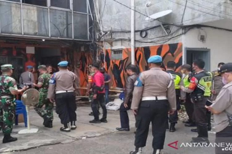 Gunakan Aset Negara Aparat Kosongkan Kantor Ormas Pemuda Pancasila