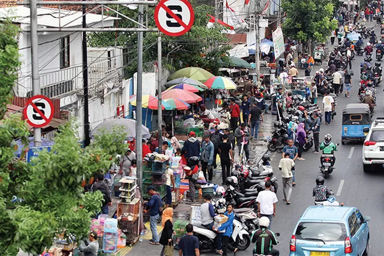 Pkl Boleh Jualan Di Trotoar Jakarta Pan Asal Tak Ganggu Pejalan Kaki