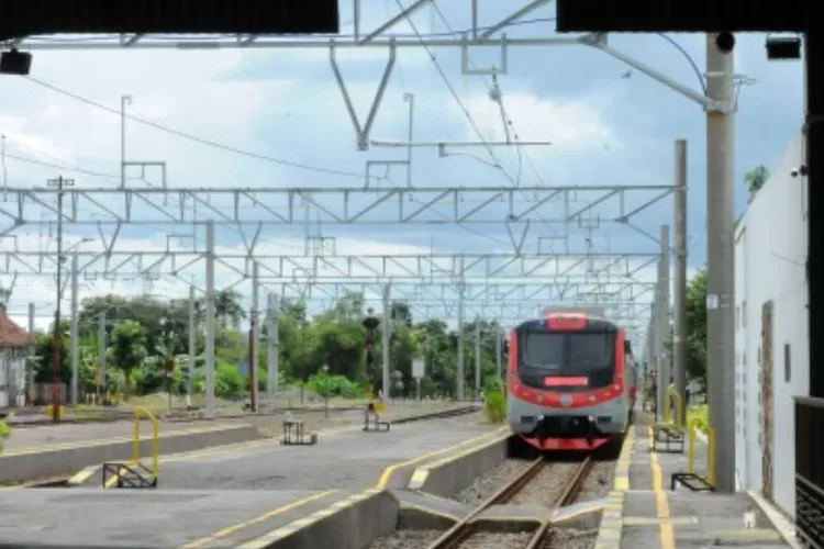 Hore Mulai 10 Februari KRL Yogyakarta Solo Resmi Beroperasi